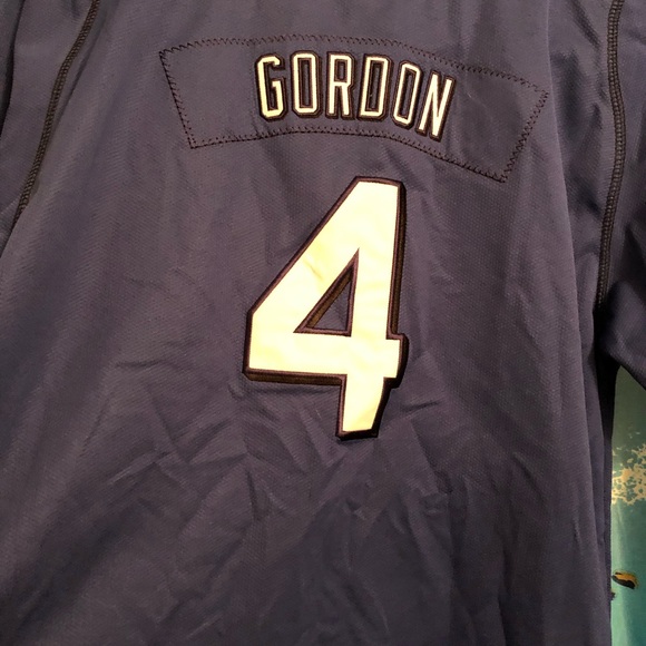 Shirt - Picture 4 of 6